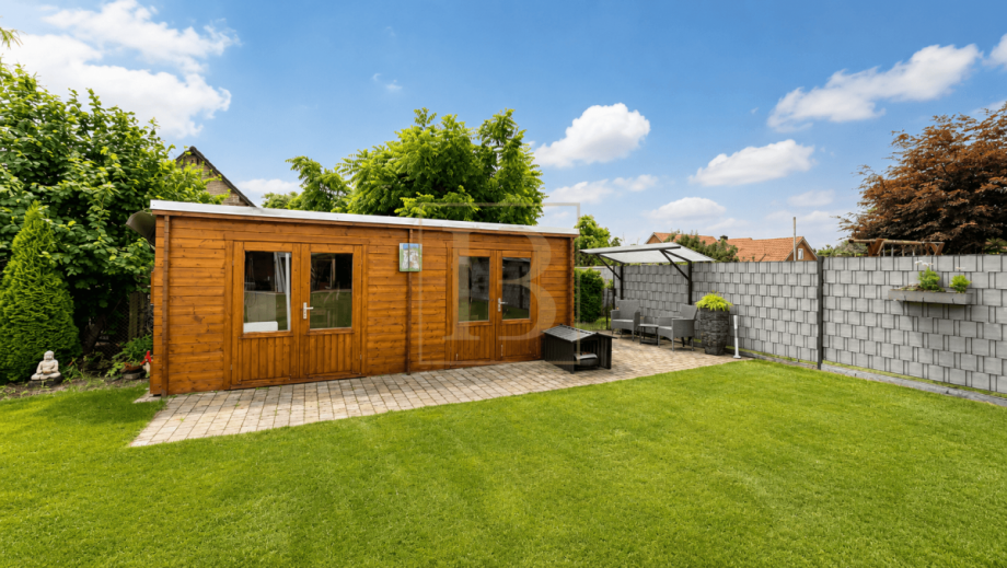Gartenhaus mit gesch�tzter Sitzecke Bungalow Ehra-Lessien