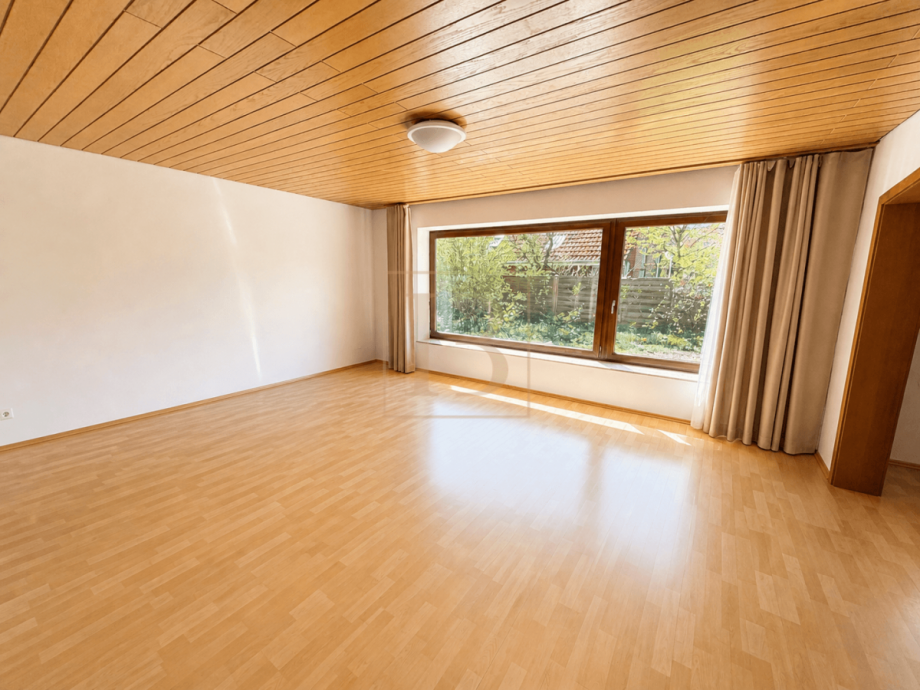 Gro�z�giger Wohnbereich mit viel Licht und flie�endem Raumgef�hl Einfamilienhaus Thomasburg