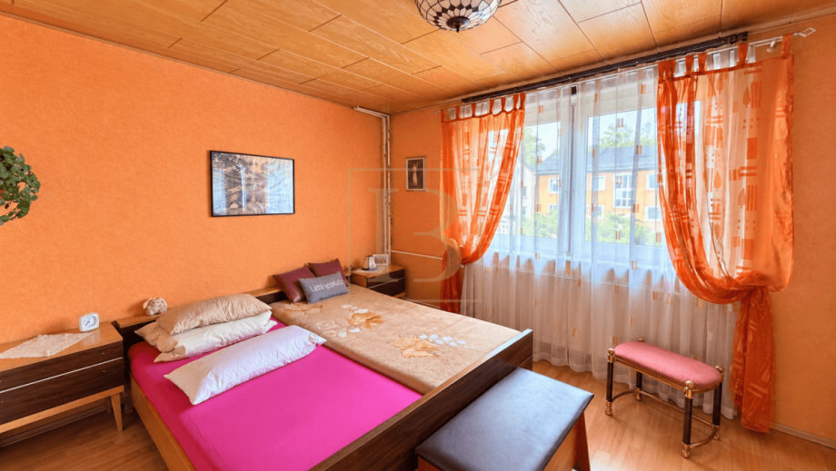 Schlafzimmer OG: Ruhiger R�ckzugsort Reihenmittelhaus Uelzen