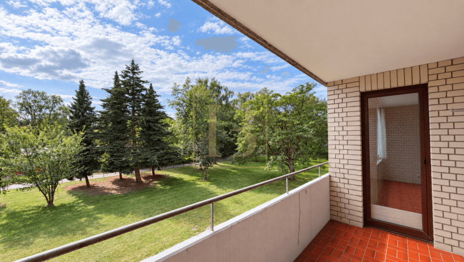 Herrlicher Gr�nblick in die gepflegte Parkanlage Etagenwohnung L�neburg