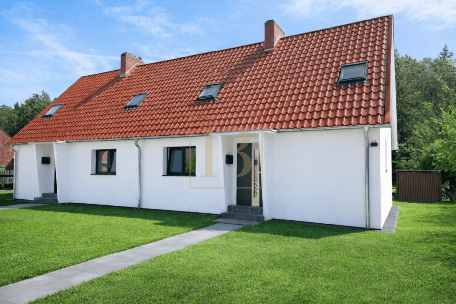 Gepflegte Vorderansicht des Hauses Doppelhaush�lfte S�dheide