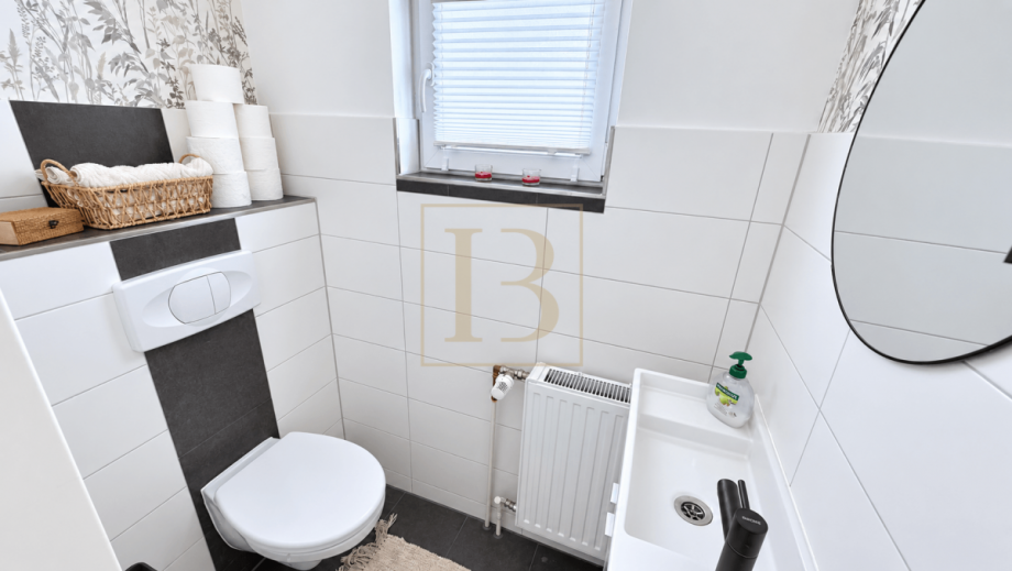 G�ste WC: Modern und gepflegt Zweifamilienhaus Wrestedt