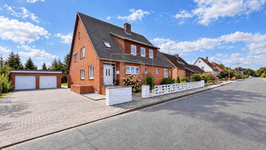 Klassische Architektur mit Charakter Zweifamilienhaus Wrestedt