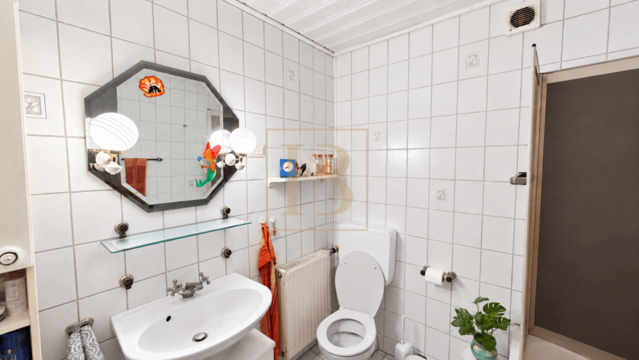 Bad mit Komfort im OG Reihenmittelhaus Uelzen
