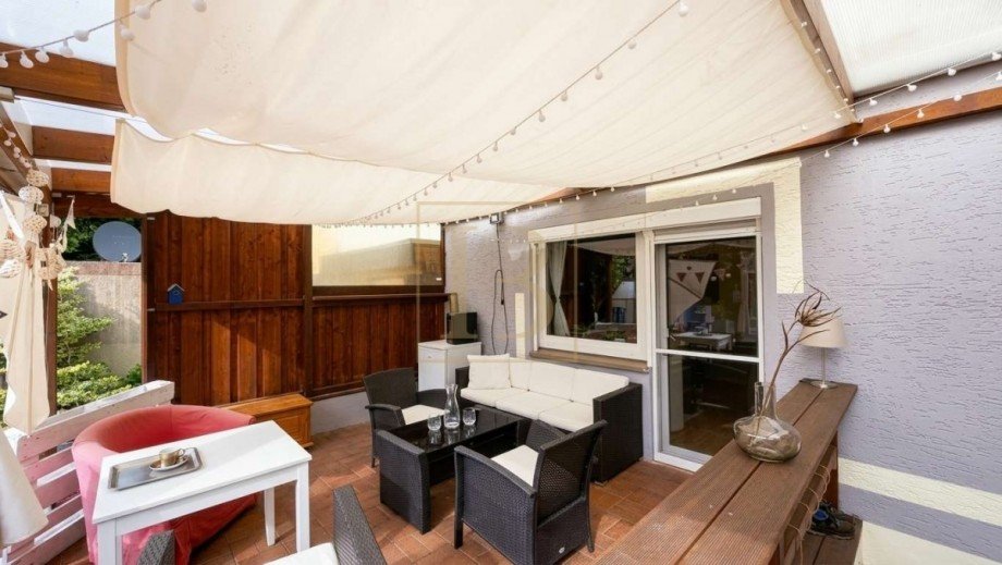 Gesch�tzte Terrasse f�r entspannte Stunden Reihenendhaus Uelzen