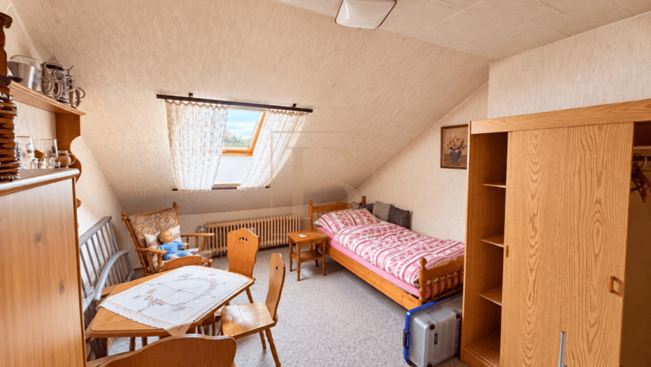 Zimmer DG 2: Raum f�r Ideen Reihenmittelhaus Uelzen