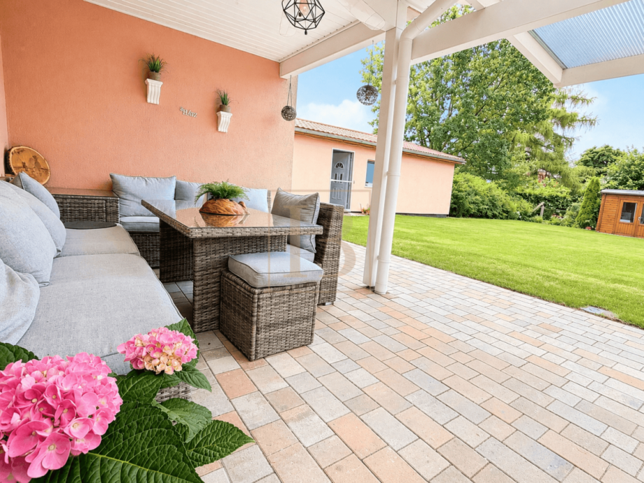 �berdachte Terrasse als gesch�tzter R�ckzugsort Bungalow Ehra-Lessien